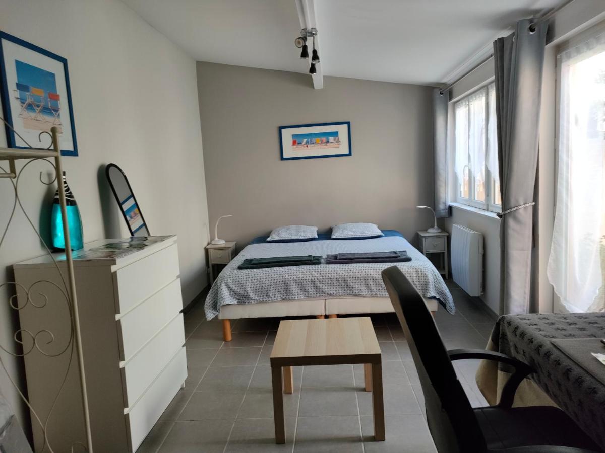 L'Escale Vichy Villa Екстериор снимка